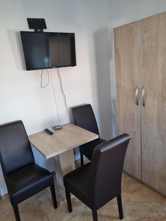 Apartmani Ani Bar Exterior foto
